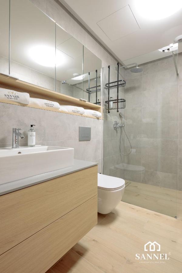 Apartament Baltic Blues Z Dostepem Do Basenow,Strefy Saun,Jacuzzi - Pinea Apartments Pobierowo - Sannel Apartments For Rent Extérieur photo